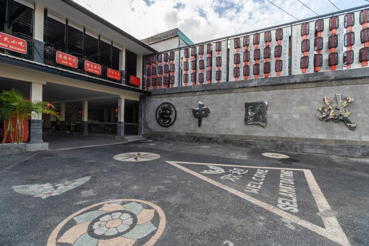 Oyo 1992 China Town Hotel Bali Кута Екстериор снимка